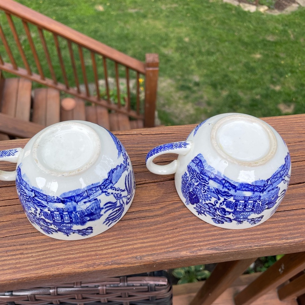Blue Willow Antique Tea Cups Set of 6 - Picture 9 of 14